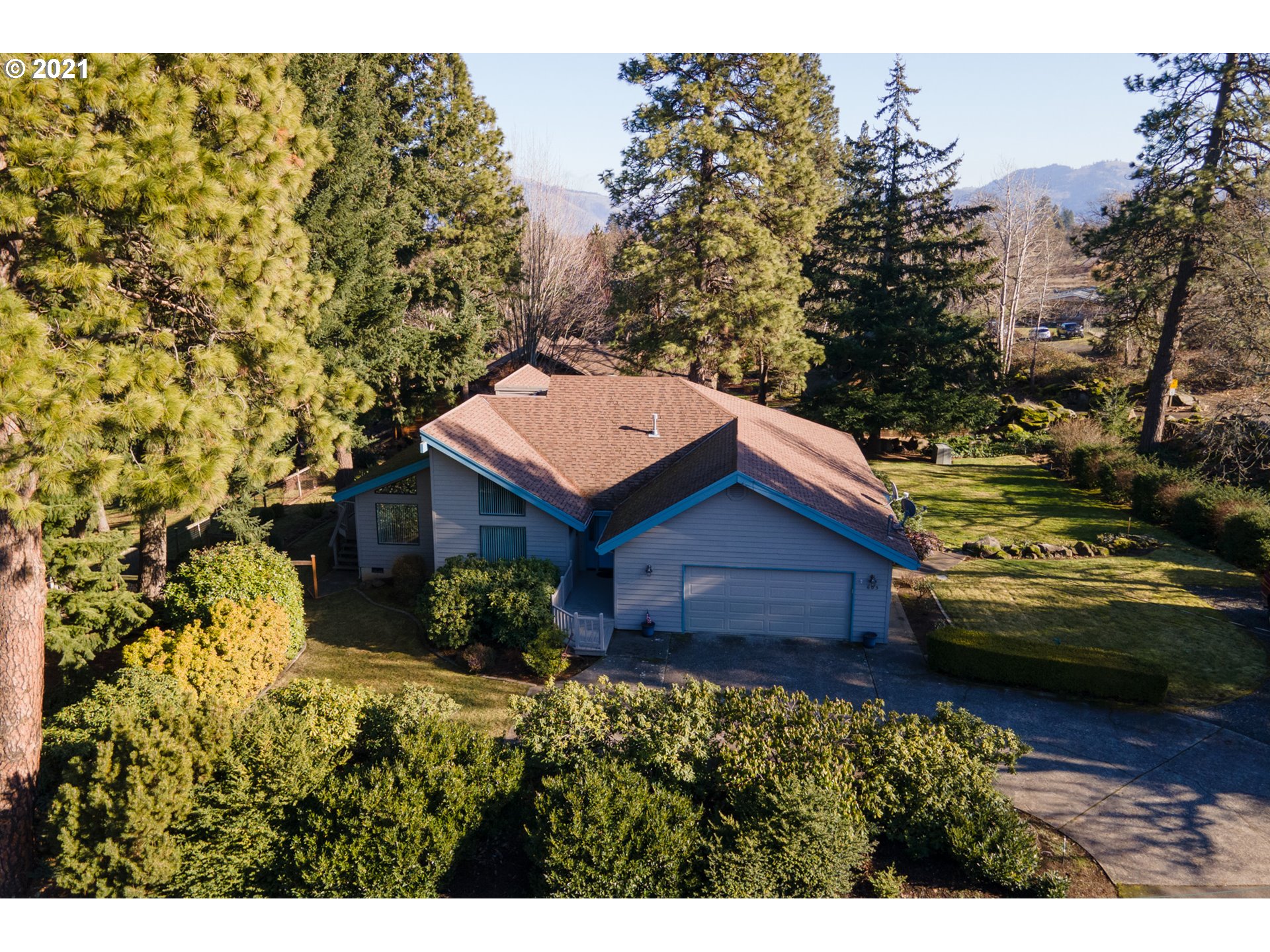 605 Frankton Road Hood River, OR 97031 - Photo 1 of 32 Gallery Image 1