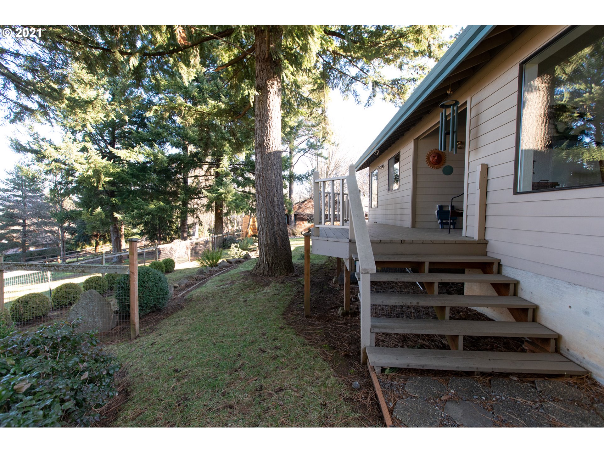 605 Frankton Road Hood River, OR 97031 - Photo 12 of 32 Gallery Image 12