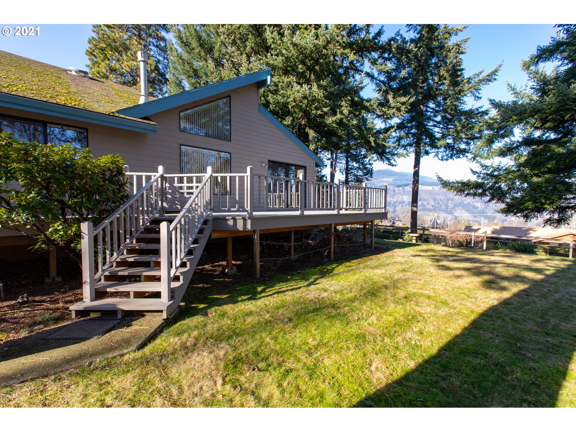 605 Frankton Road Hood River, OR 97031 - Photo 15 of 32 Gallery Image 15