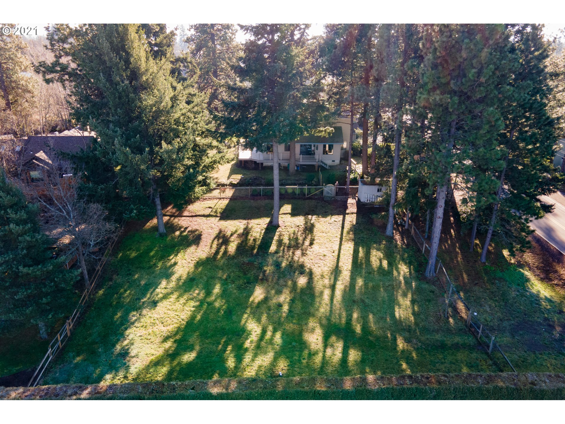 605 Frankton Road Hood River, OR 97031 - Photo 8 of 32 Gallery Image 8