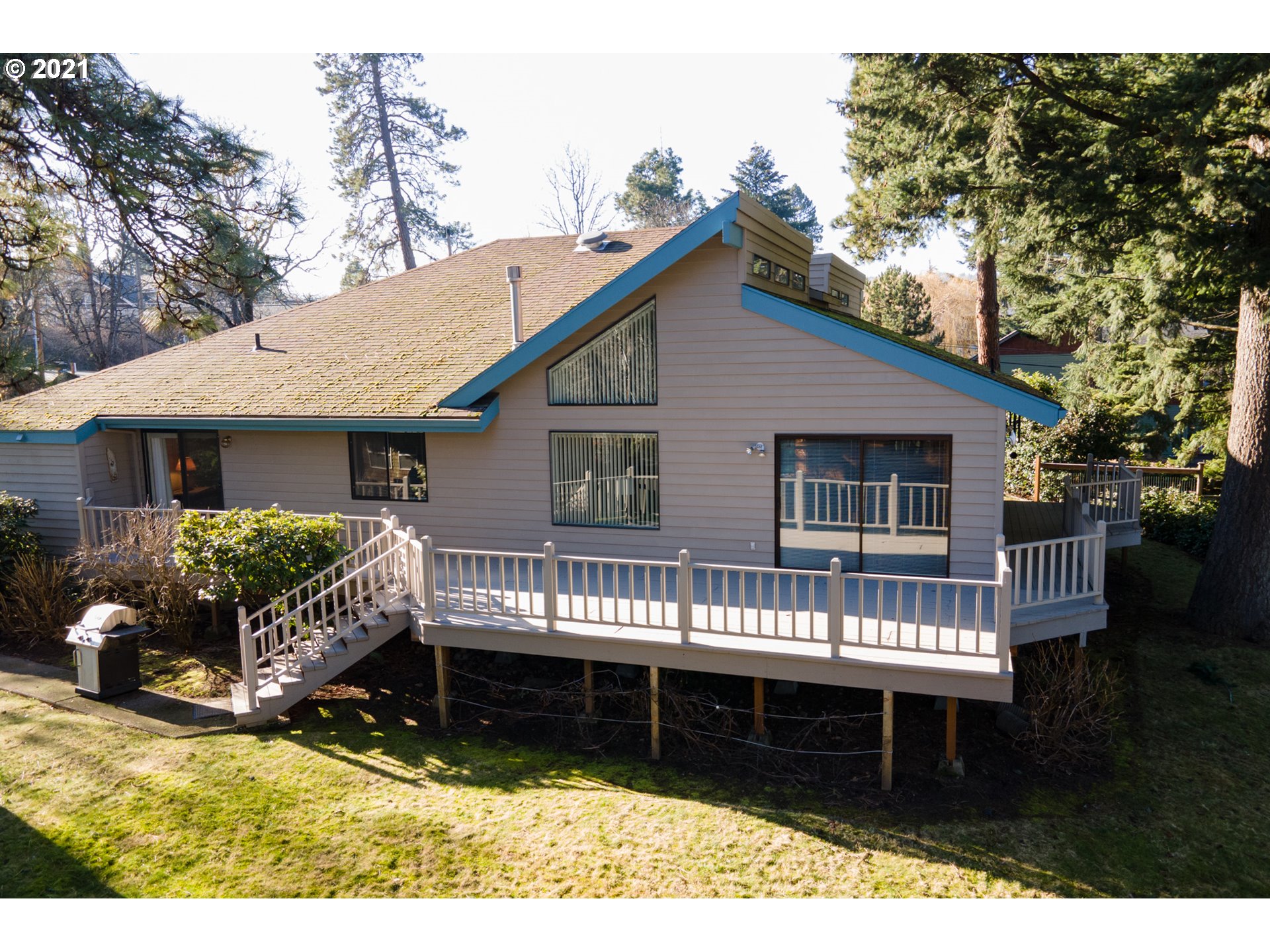 605 Frankton Road Hood River, OR 97031 - Photo 10 of 32 Gallery Image 10