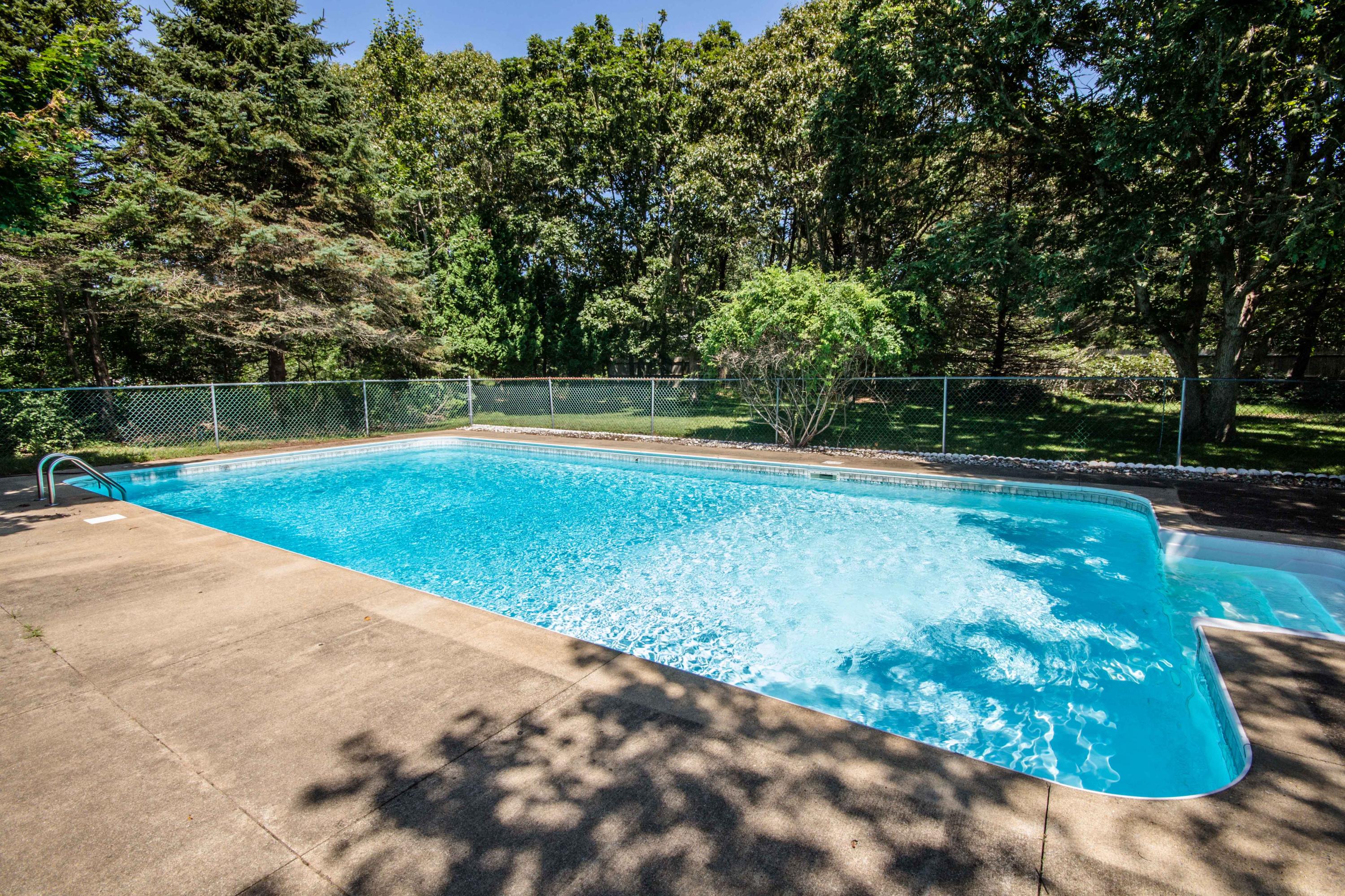 7 Vickers Street Edgartown, MA 02539 - Photo 3 of 15 IMG_6727