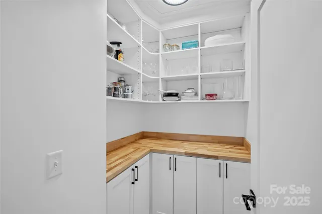 $615,000 | 41 Alaskan Drive, Leicester, NC 28748