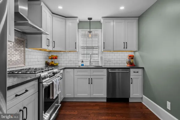 $425,000 | 341 West Graisbury Avenue, Audubon, NJ 08106