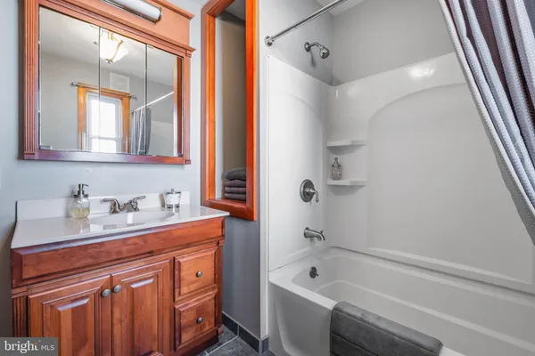 $425,000 | 341 West Graisbury Avenue, Audubon, NJ 08106