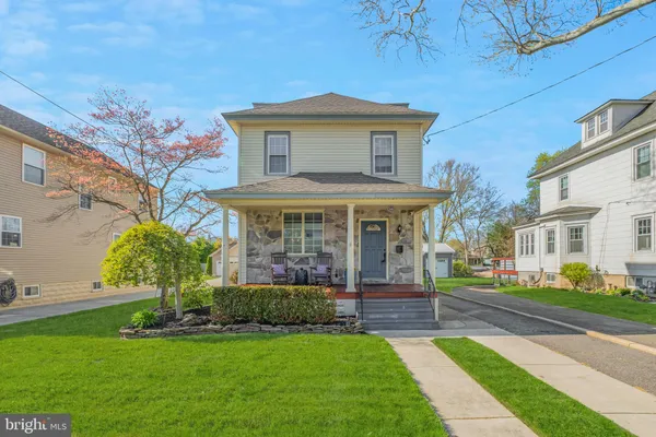 $425,000 | 341 West Graisbury Avenue, Audubon, NJ 08106