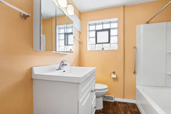 $275,000 | 14929 Cleveland Avenue, Posen, IL 60469