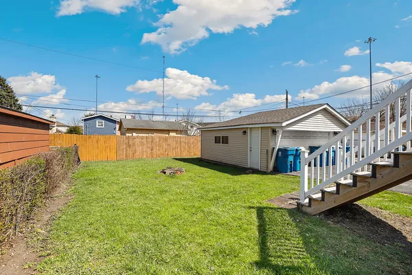 $275,000 | 14929 Cleveland Avenue, Posen, IL 60469