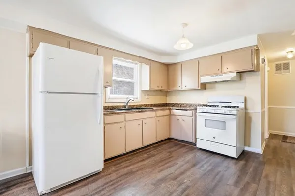 $275,000 | 14929 Cleveland Avenue, Posen, IL 60469