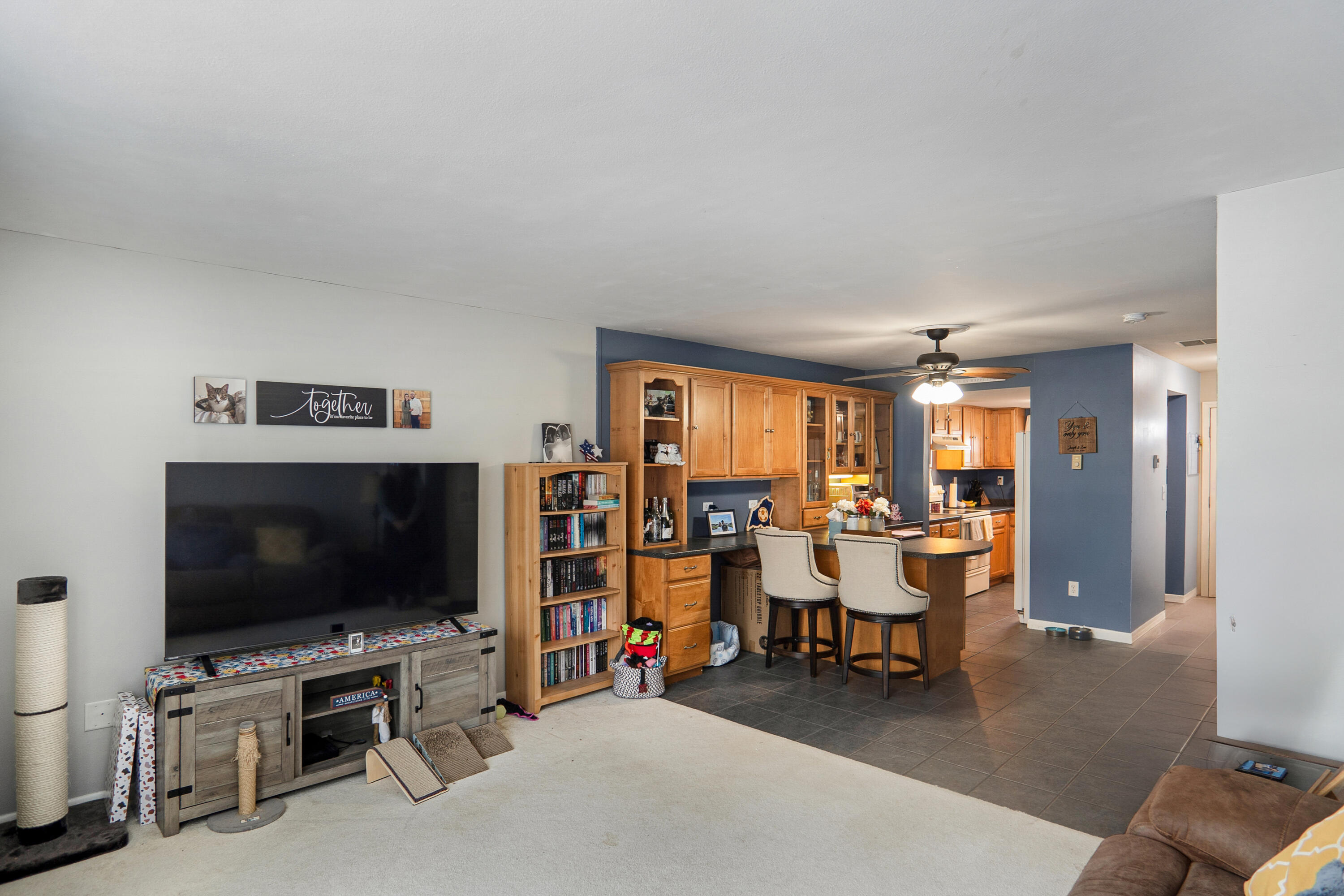 826 Ohio Street, Unit 6 Bangor, ME 04401 - Photo 16 of 35 Living Room