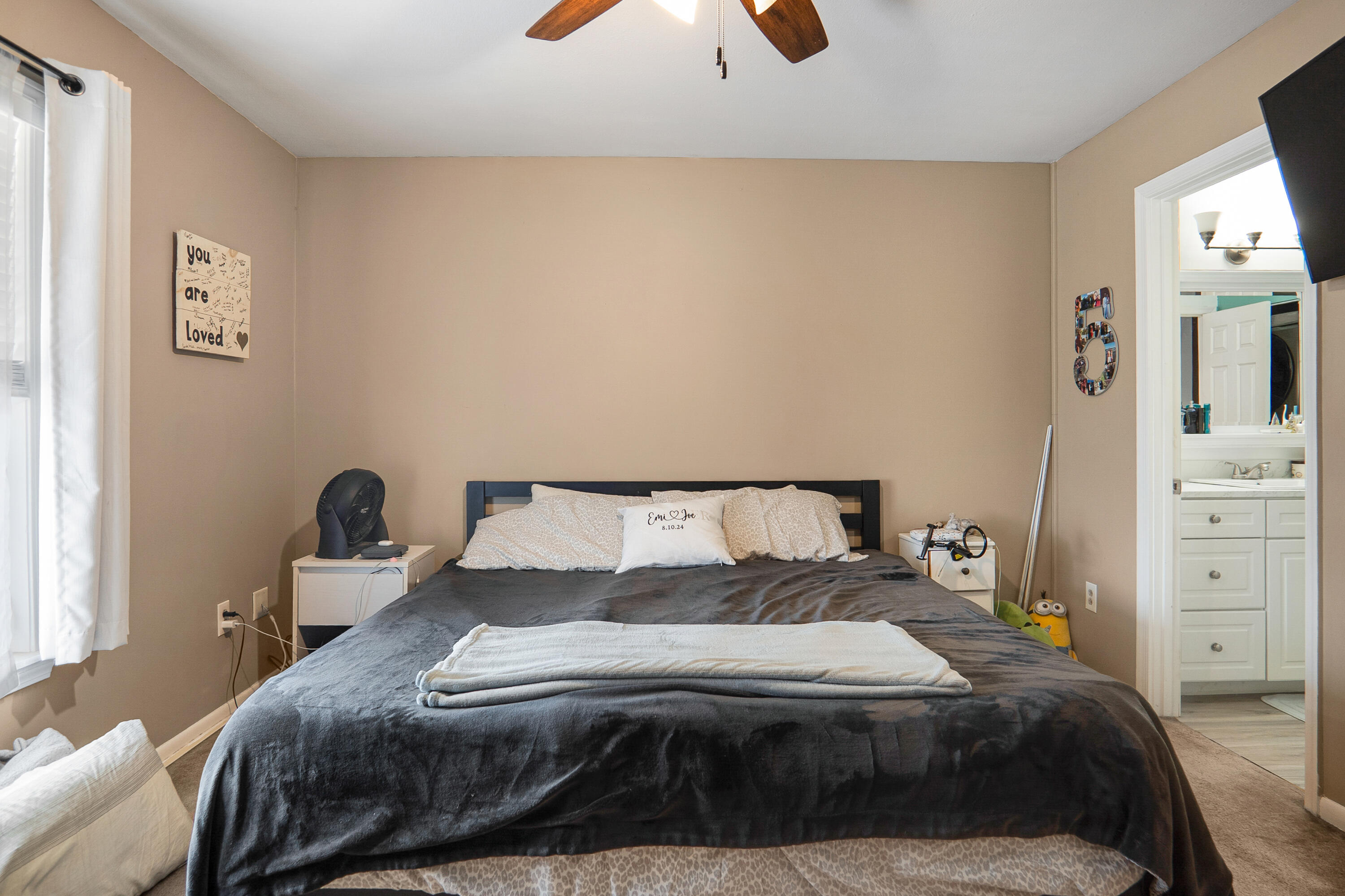 826 Ohio Street, Unit 6 Bangor, ME 04401 - Photo 23 of 35 Primary Bedroom