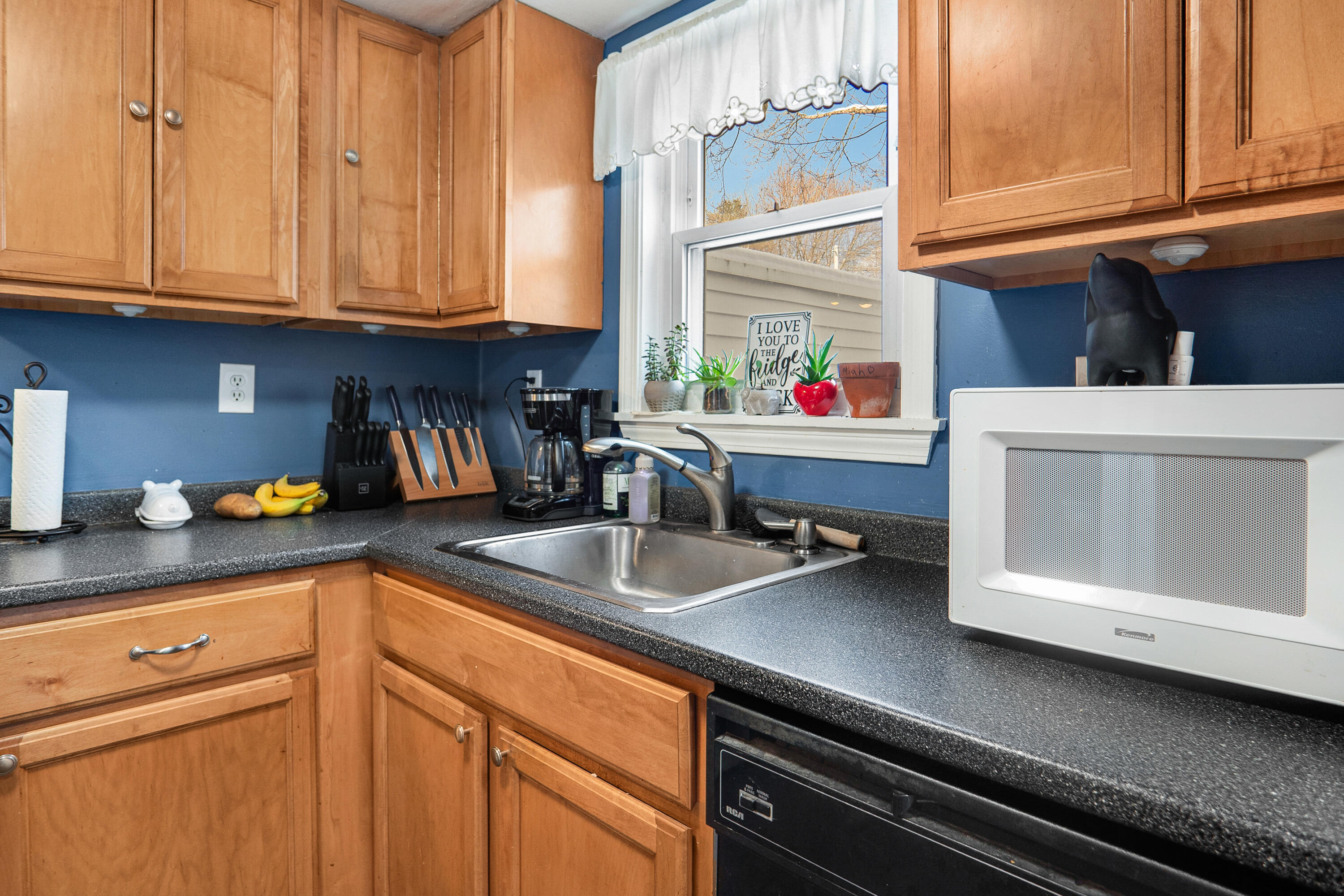826 Ohio Street, Unit 6 Bangor, ME 04401 - Photo 5 of 35 Kitchen