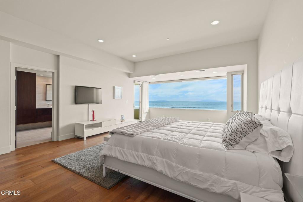 827 Mandalay Beach Road Oxnard, CA 93035 - Photo 30 of 50