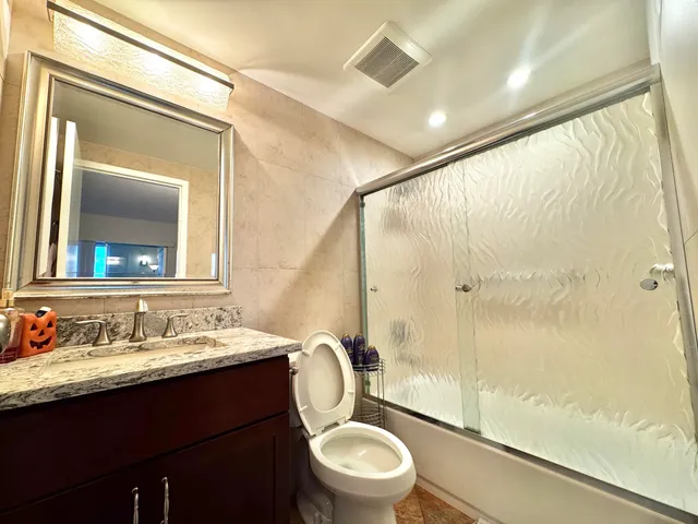 $1,800 | 279 Saxony F, Unit 279, Delray Beach, FL 33446