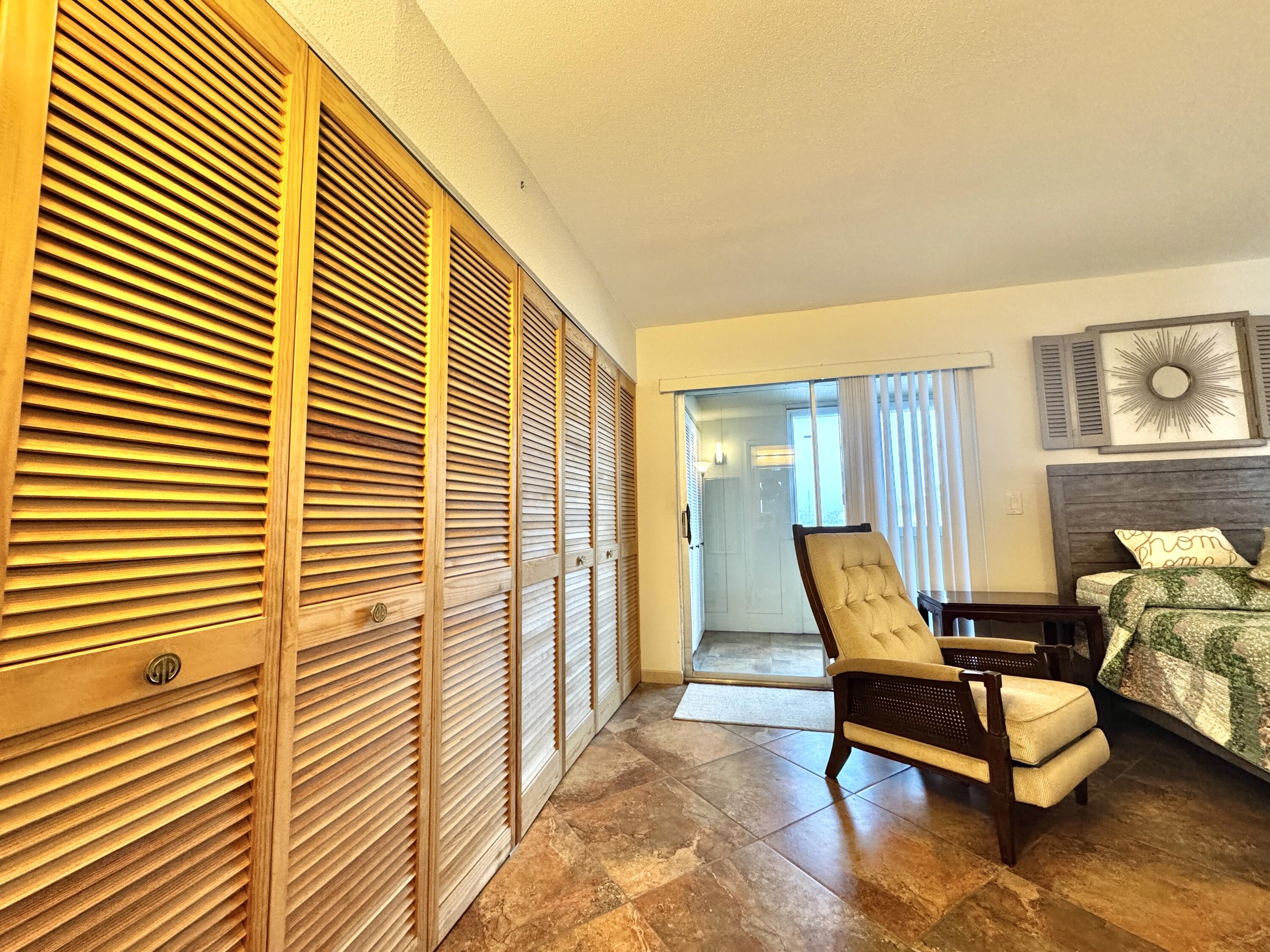 279 Saxony F, Unit 279 Delray Beach, FL 33446 - Photo 8 of 18 IMG_4096