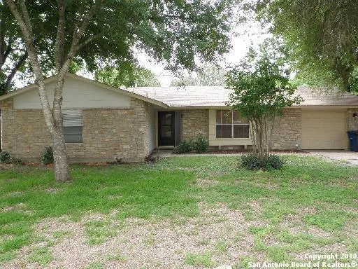 $1,400 | 5874 Castle Run, San Antonio, TX 78218
