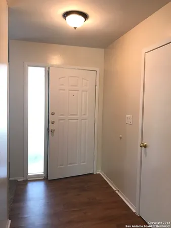 $1,300 | 5874 Castle Run, San Antonio, TX 78218