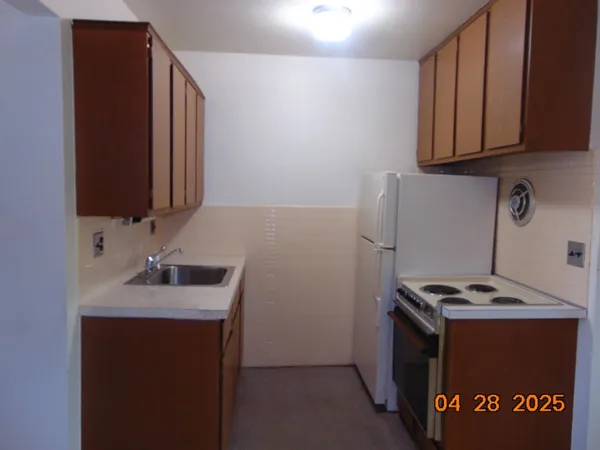 $75,000 | 2915 West 13 Mile Road, Unit 308, Royal Oak, MI 48073