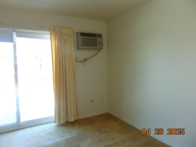 $75,000 | 2915 West 13 Mile Road, Unit 308, Royal Oak, MI 48073