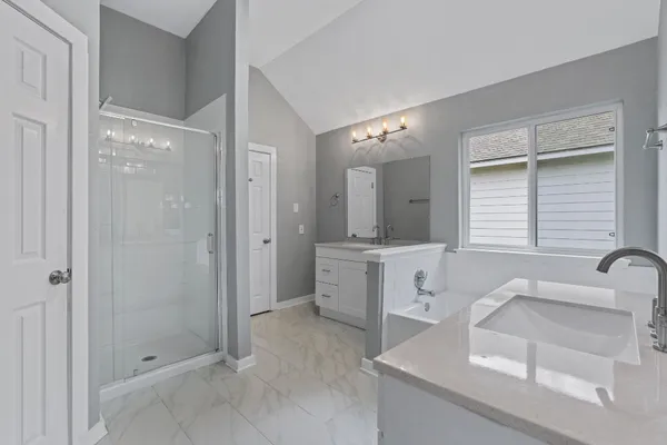 $2,400 | 700 Creekmont Drive, Round Rock, TX 78681