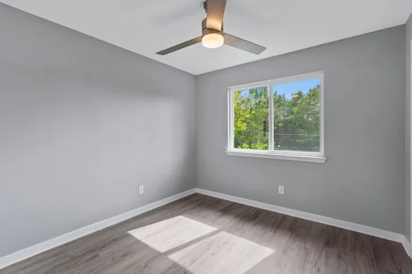 $2,400 | 700 Creekmont Drive, Round Rock, TX 78681