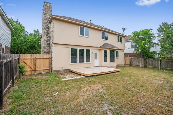$2,400 | 700 Creekmont Drive, Round Rock, TX 78681