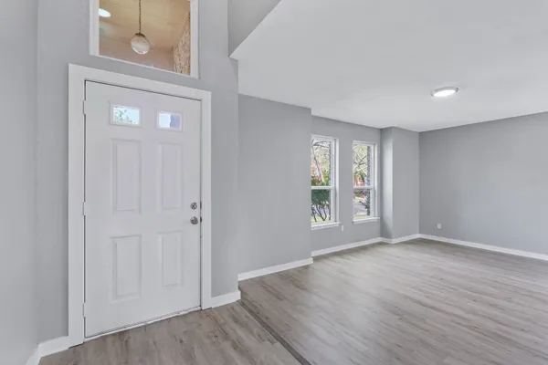 $2,400 | 700 Creekmont Drive, Round Rock, TX 78681