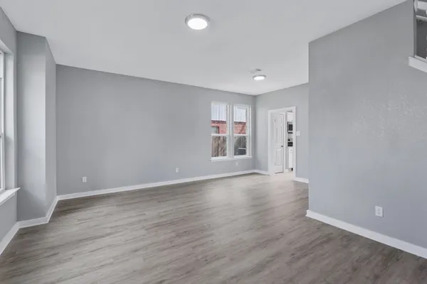 $2,400 | 700 Creekmont Drive, Round Rock, TX 78681