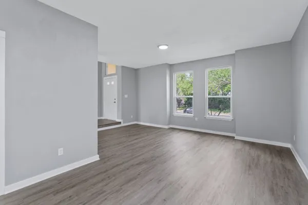 $2,400 | 700 Creekmont Drive, Round Rock, TX 78681