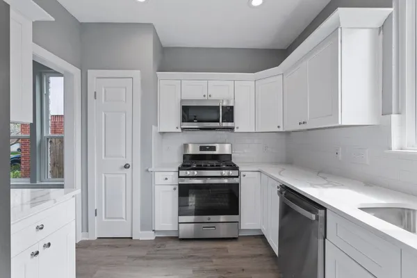 $2,400 | 700 Creekmont Drive, Round Rock, TX 78681