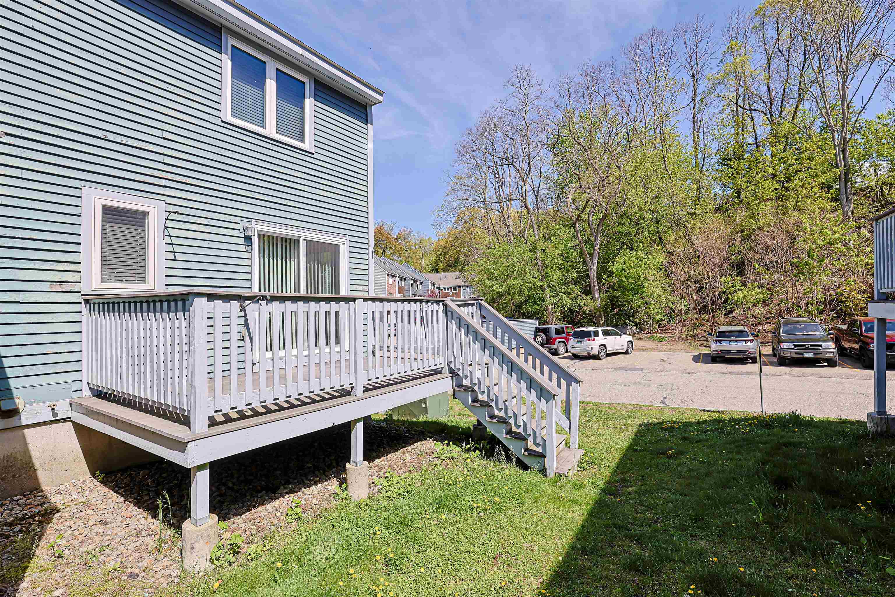 11 Valley W Way Manchester, NH 03102 - Photo 28 of 32