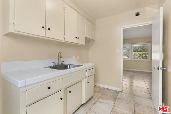$7,500,000 | 10600 South Inglewood Avenue, Inglewood, CA 90304