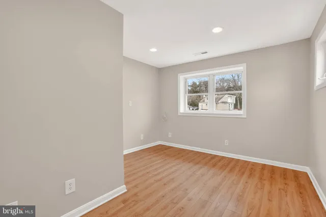 $949,900 | 333 Sturtons Lane, Pasadena, MD 21122