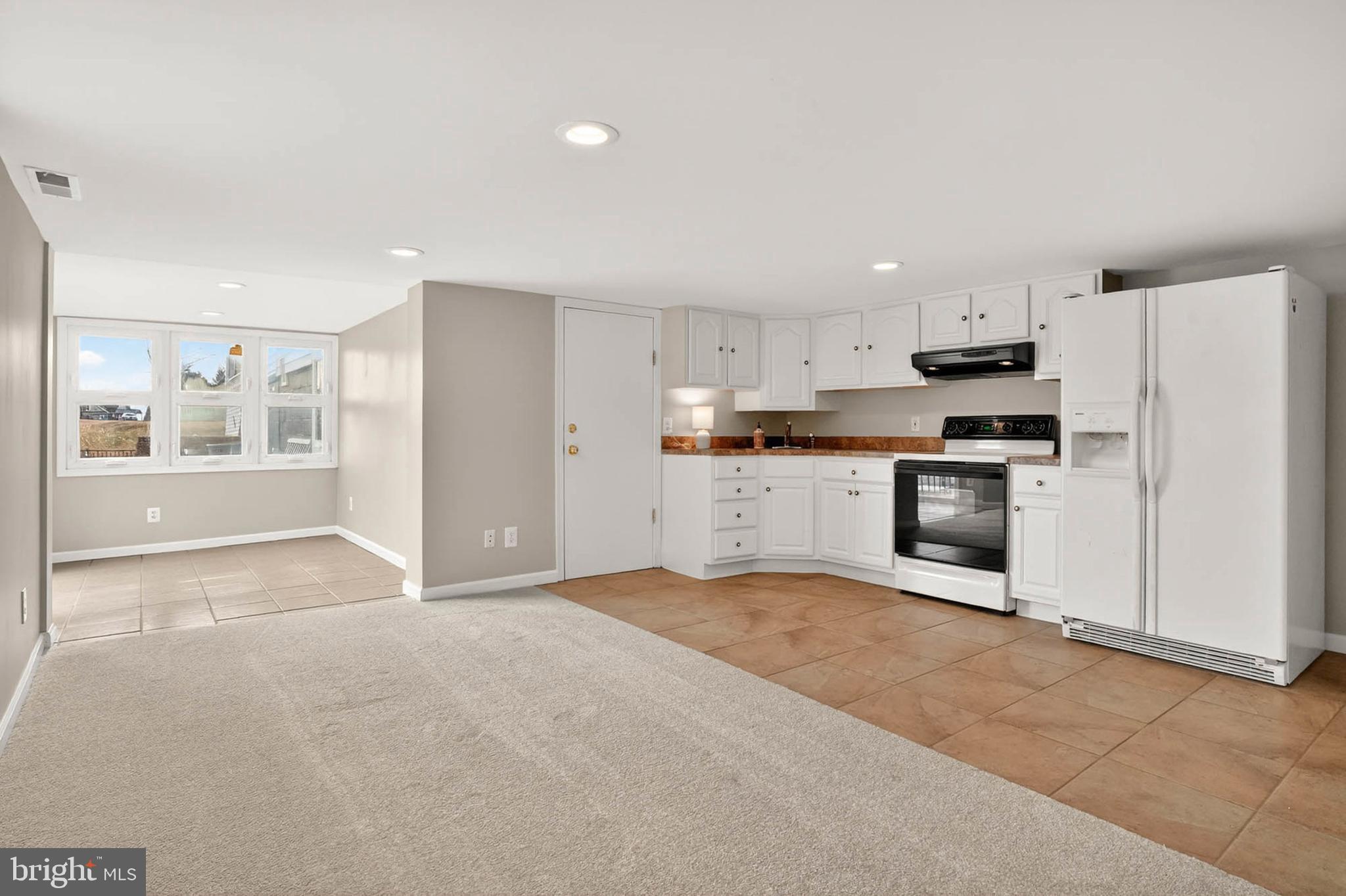 333 Sturtons Lane Pasadena, MD 21122 - Photo 33 of 46 Au/pair in law suite w/ full kitchen