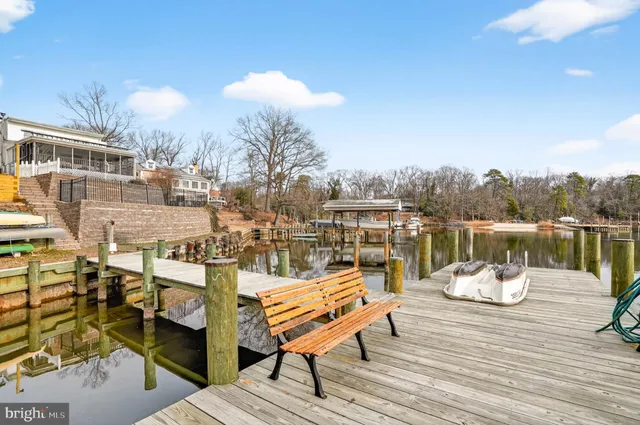 $949,900 | 333 Sturtons Lane, Pasadena, MD 21122