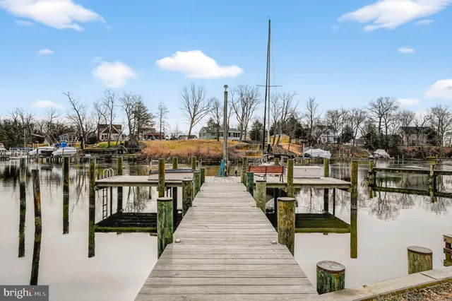 $949,900 | 333 Sturtons Lane, Pasadena, MD 21122