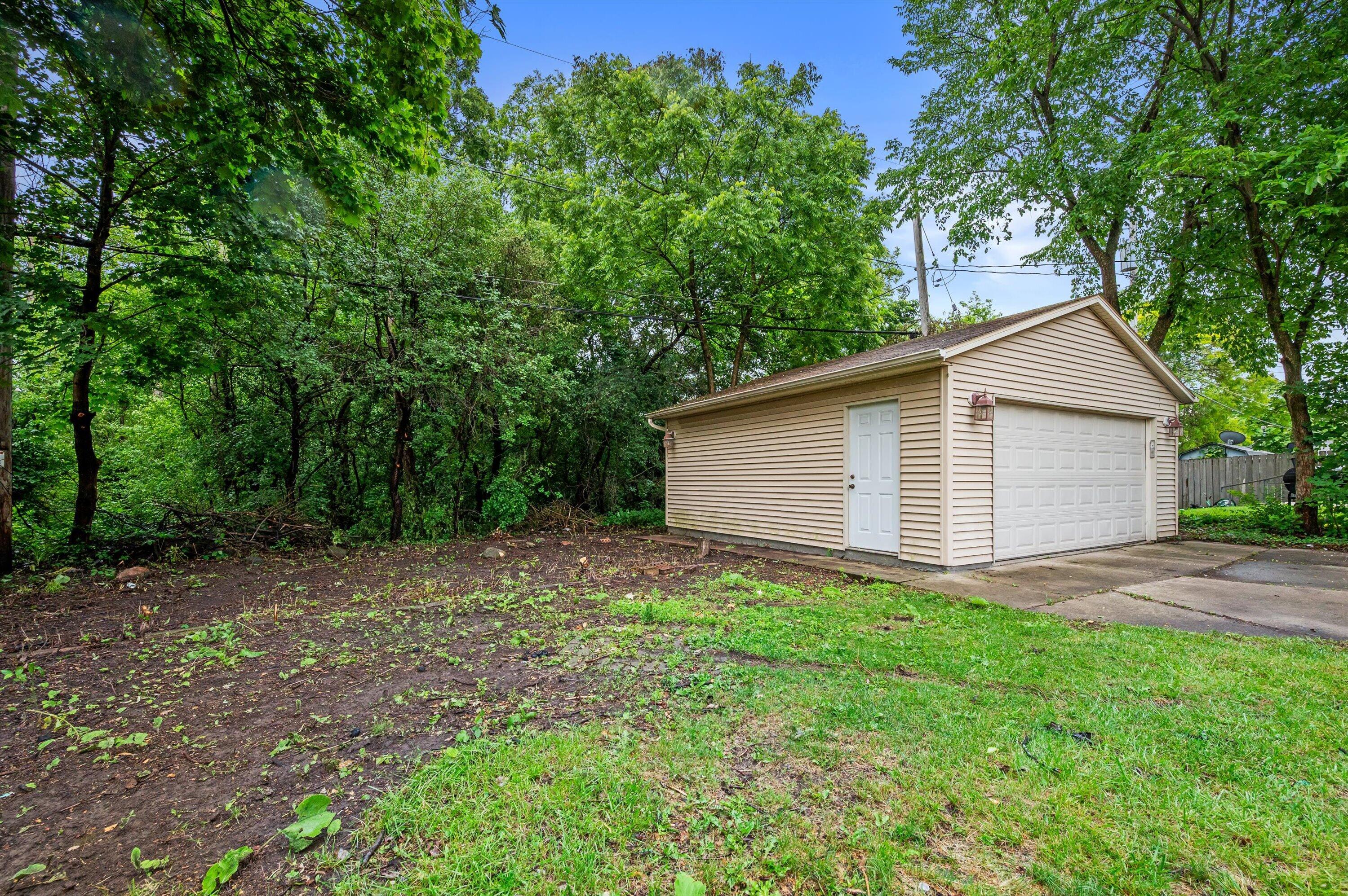 3366 South 35th Street Milwaukee, WI 53215 - Photo 30 of 31 31-DSC6464
