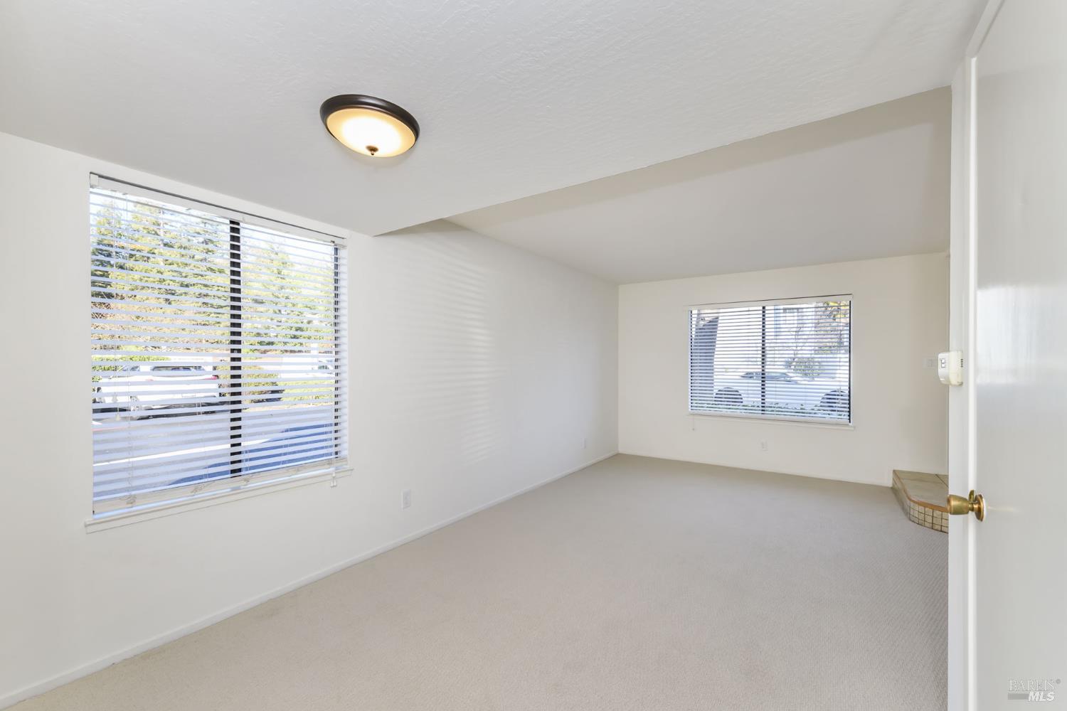 19 Manchester Court Novato, CA 94947 - Photo 16 of 21