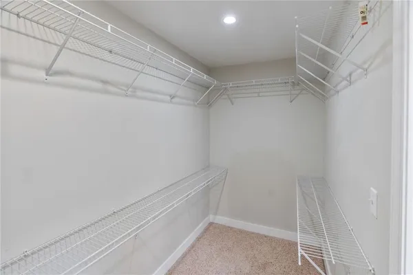 $329,000 | 600 Admiral Boulevard, Unit 407, Kansas City, MO 64106