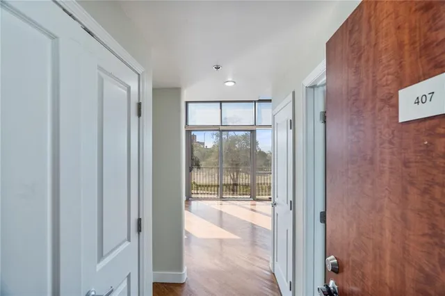 $375,000 | 600 Admiral Boulevard, Unit 407, Kansas City, MO 64106