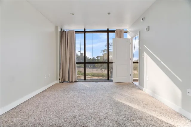 $375,000 | 600 Admiral Boulevard, Unit 407, Kansas City, MO 64106