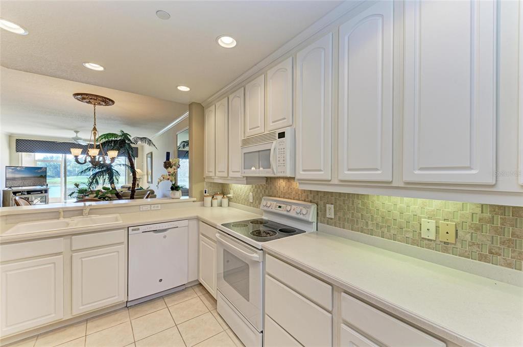 8422 Wethersfield Run, Unit 103 Lakewood Ranch, FL 34202 - Photo 25 of 99