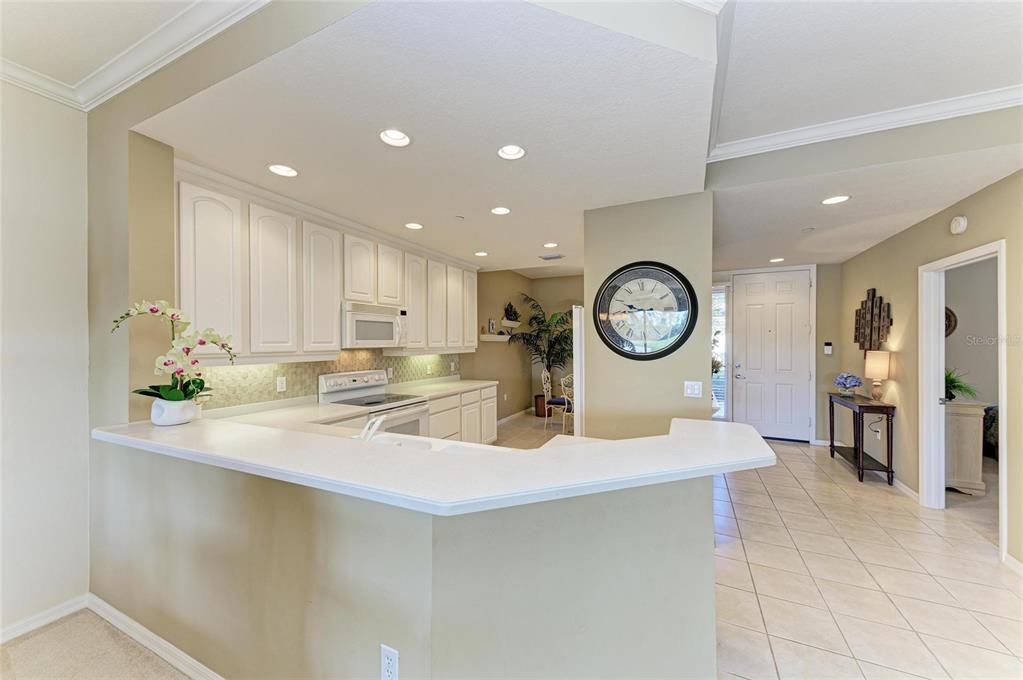 8422 Wethersfield Run, Unit 103 Lakewood Ranch, FL 34202 - Photo 7 of 99