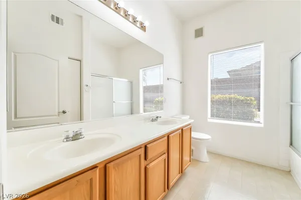 $1,700 | 2305 West Horizon Ridge Parkway, Unit 1011, Henderson, NV 89052