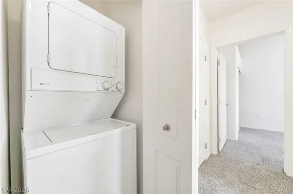 $1,700 | 2305 West Horizon Ridge Parkway, Unit 1011, Henderson, NV 89052