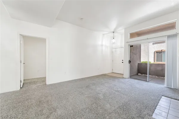 $1,700 | 2305 West Horizon Ridge Parkway, Unit 1011, Henderson, NV 89052