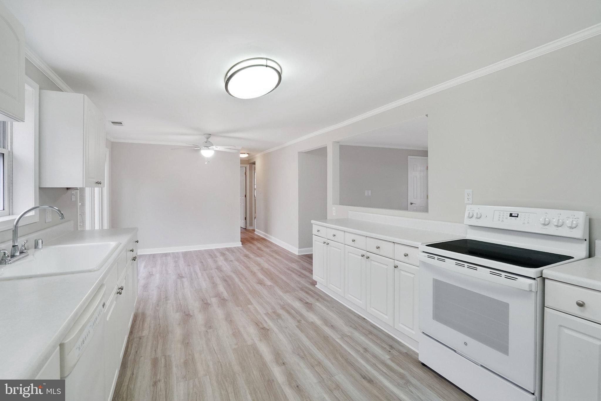 6705 Greenleaf Street Springfield, VA 22150 - Photo 10 of 35 Gallery Image 10