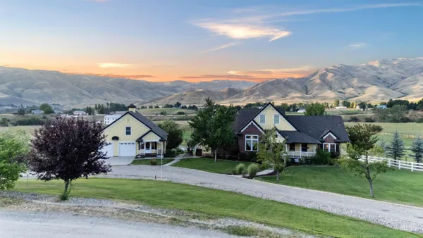 $2,489,000 | 26 Maria Drive, Horseshoe Bend, ID 83629