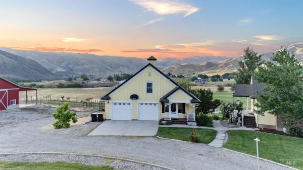 $2,489,000 | 26 Maria Drive, Horseshoe Bend, ID 83629