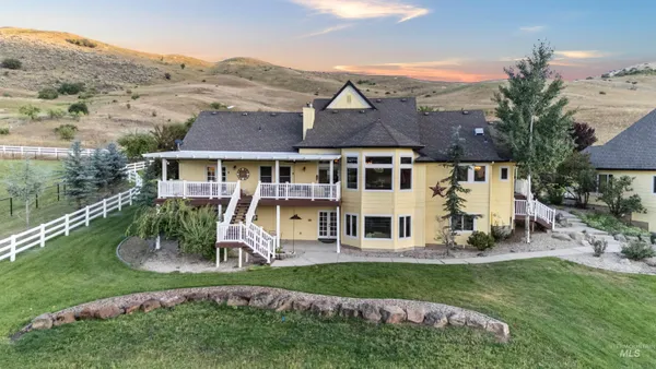 $2,489,000 | 26 Maria Drive, Horseshoe Bend, ID 83629